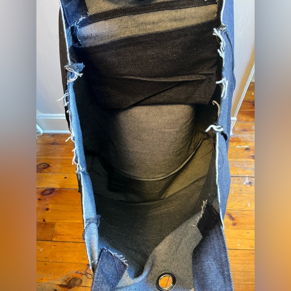 Korres Santorini Grape Poreless Skin Perfecting Toner 4.22oz Denim Tote & Pouch - Picture 13 of 15